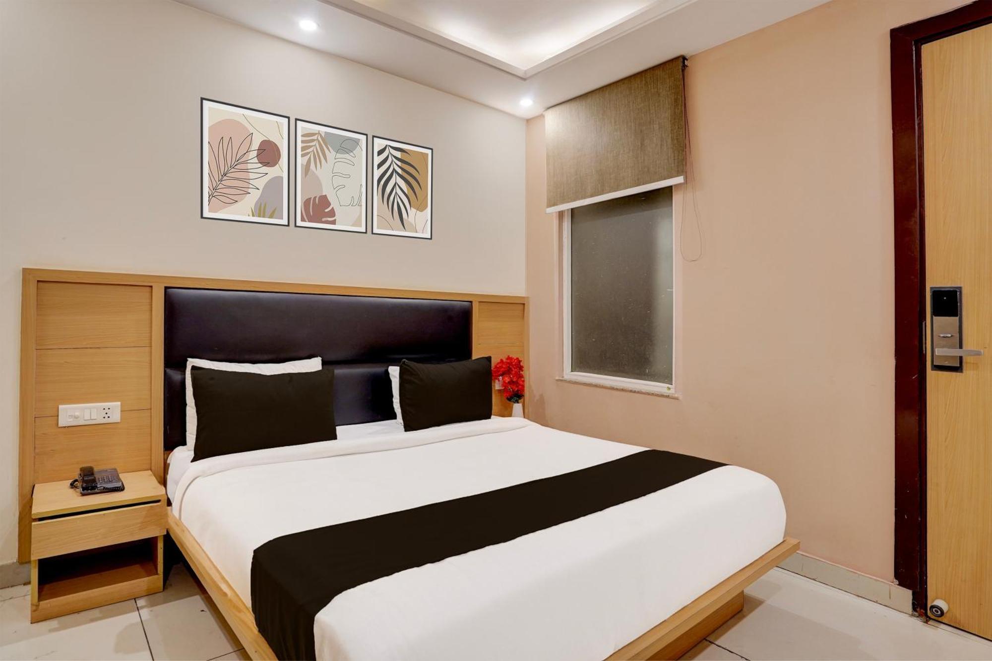 ホテル Super Townhouse Airport Road Delhi ニューデリー エクステリア 写真