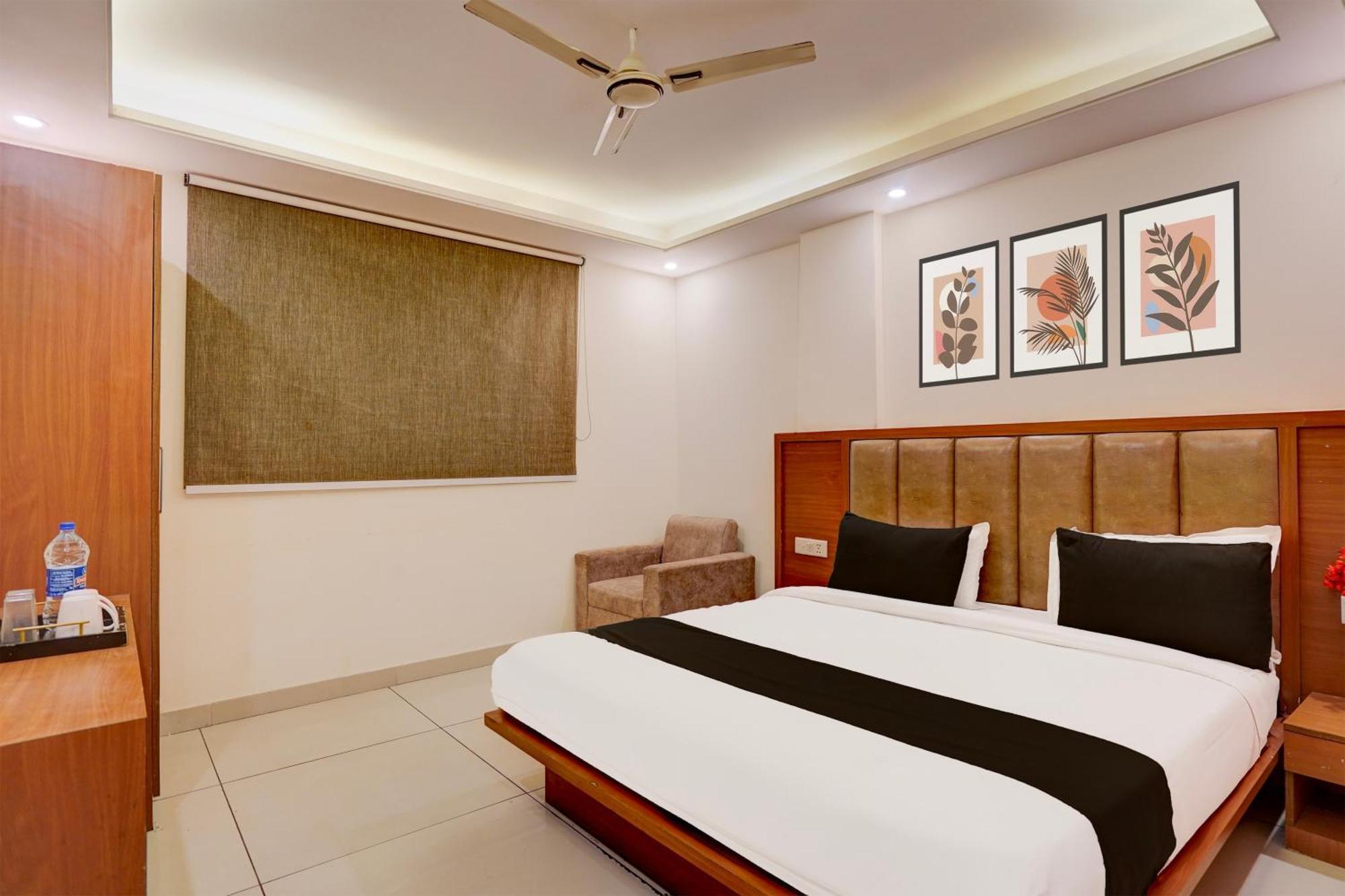 ホテル Super Townhouse Airport Road Delhi ニューデリー エクステリア 写真